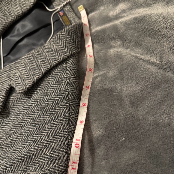 Vintage Harris Tweed Grey Herringbone Blazer Hardwick Clothes 46R Made In USA